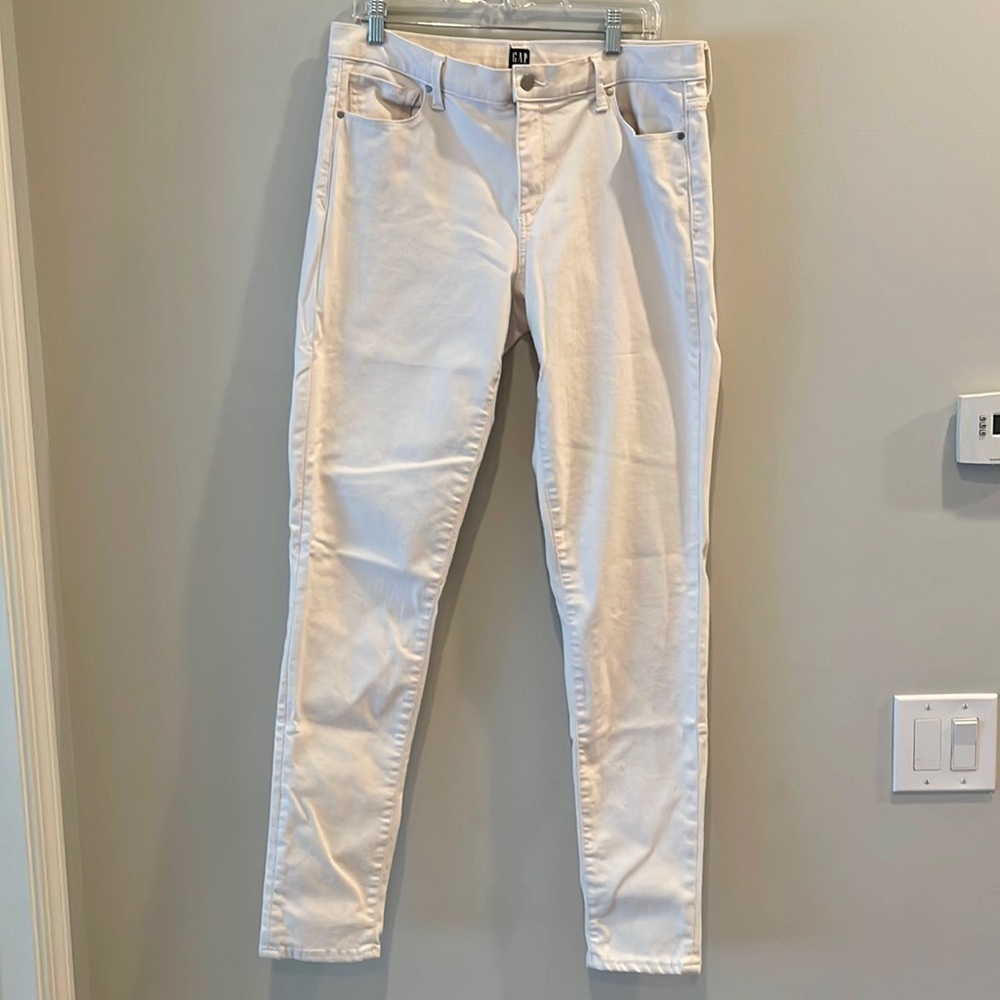 GAP true skinny jeans. White. Size 32 T (tall) - Picture 2 of 10